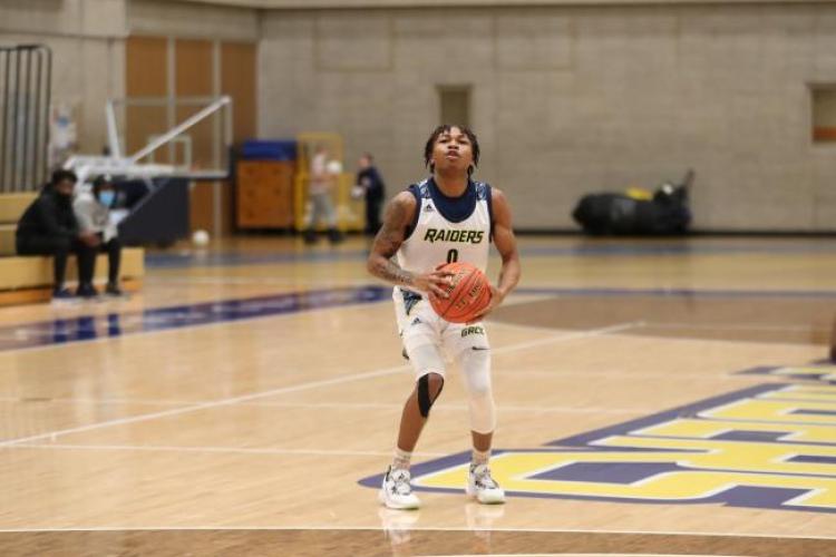 Danyel Bibbs shooting a free throw.