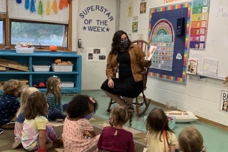 Alicia Sanchez-Harmon teaching her students.